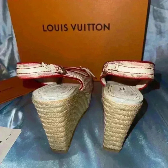 AUTHENTIC LOUIS VUITTON HEELS - Picture 8 of 14